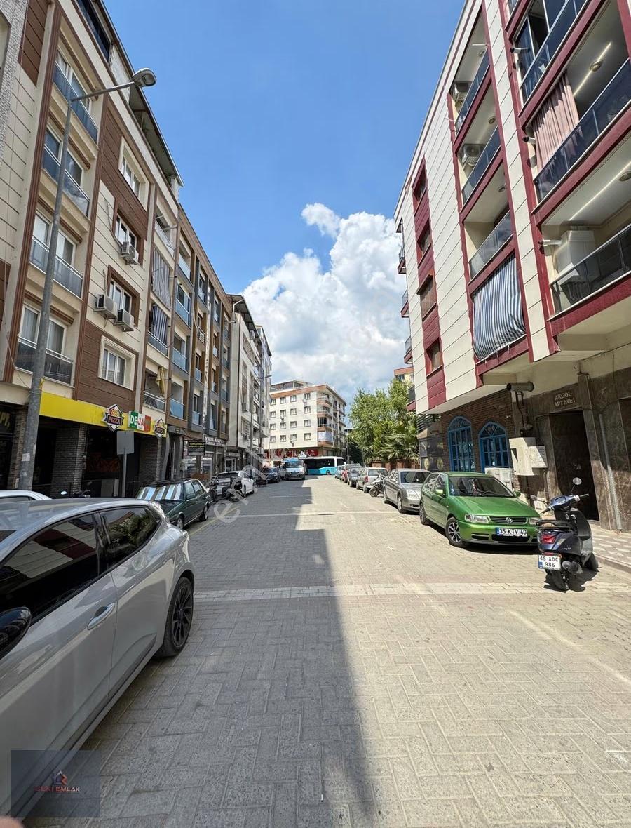 Zeki Emlak'tan Muradiye'de Caddeye Yakın Kiralık İşyeri - Görsel 19
