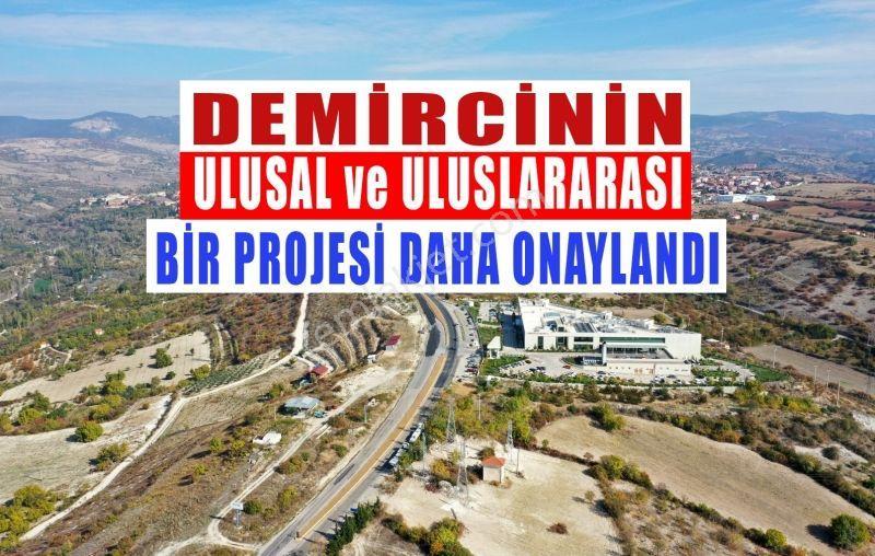 Manisa Demirci Bayramşah'da 1.967 M² Köy Manzaralı Köye 500mt Düz Güzel Uygun Tarla. Açıklamada - Görsel 25