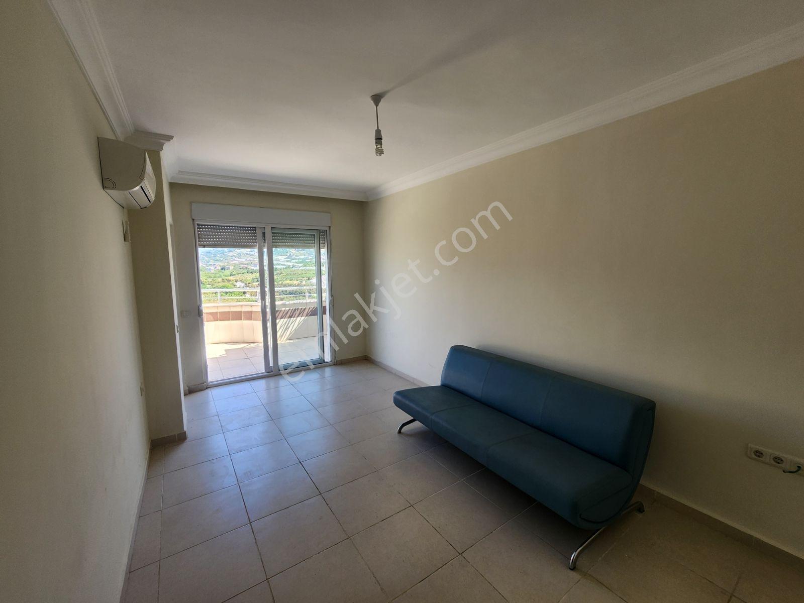 Alanya Mahmutlarda Vatandaşlığa Uygun 240 M2 Dublex Daire - Görsel 4