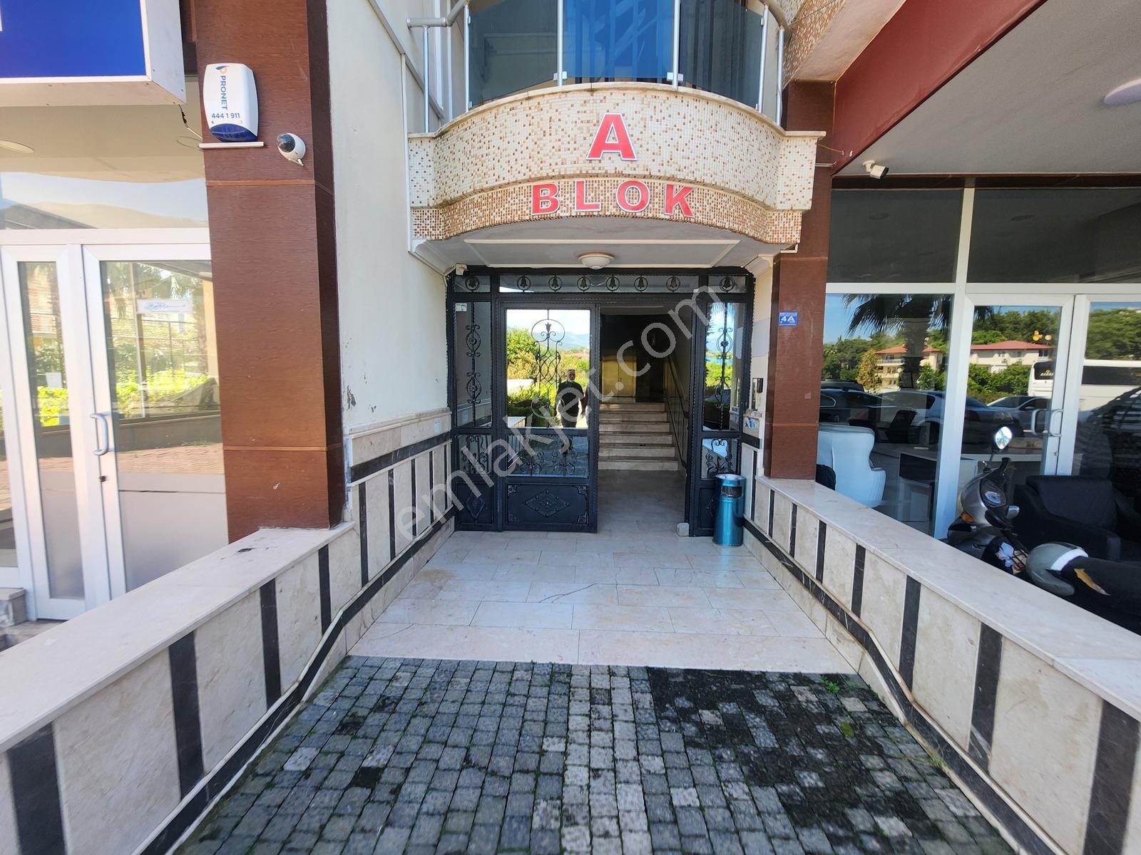 Alanya Mahmutlarda Vatandaşlığa Uygun 240 M2 Dublex Daire - Görsel 5