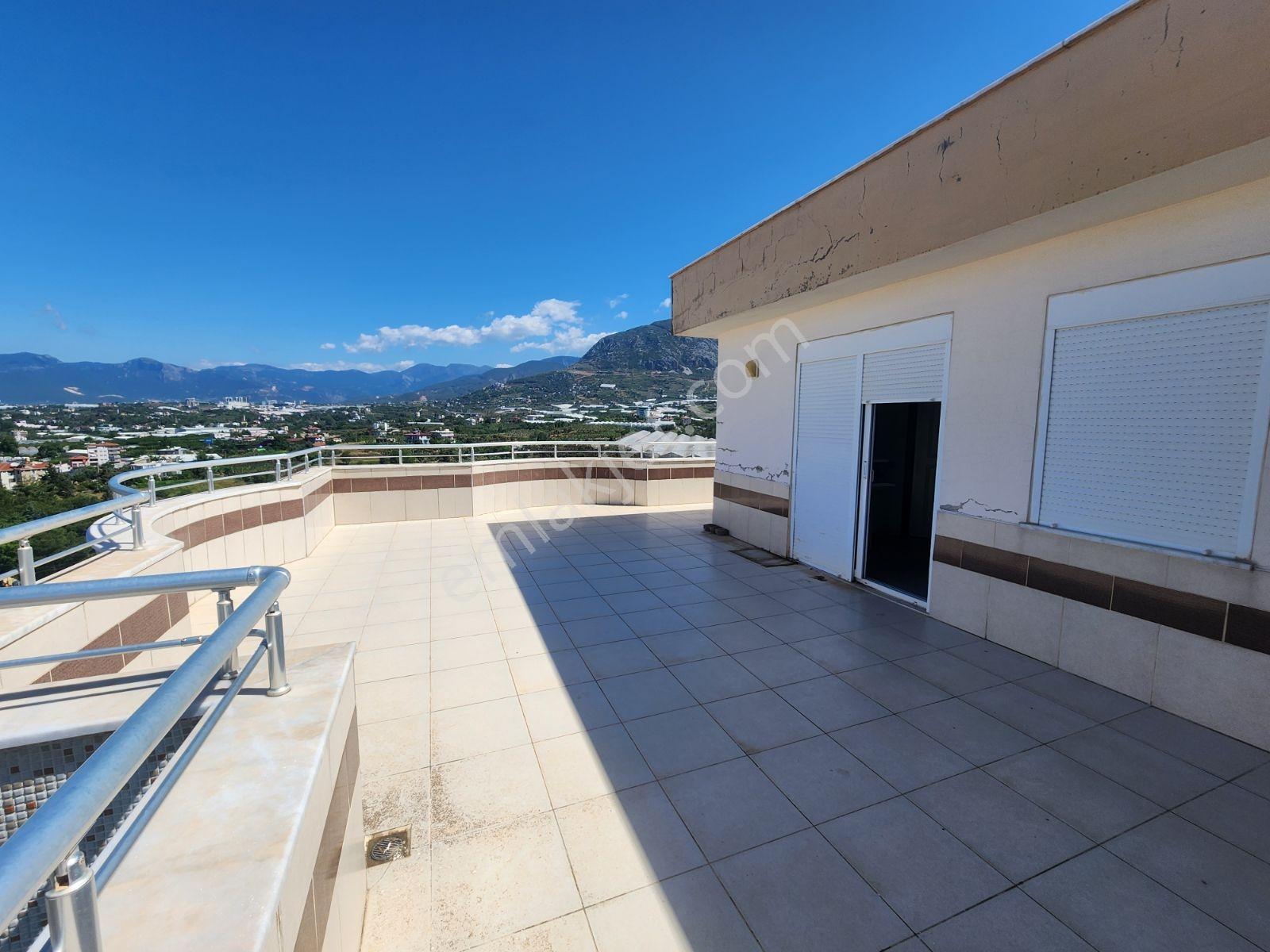 Alanya Mahmutlarda Vatandaşlığa Uygun 240 M2 Dublex Daire - Görsel 3