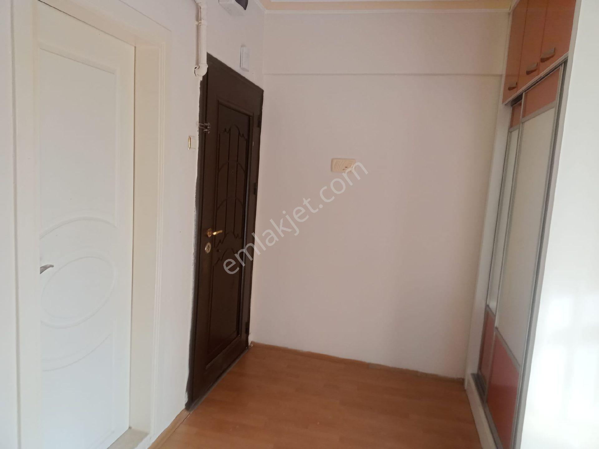 Truva-- Bahçelievler Mah. 1.şenyurt Sokakta 2+1 110 M2 Daire - Görsel 10