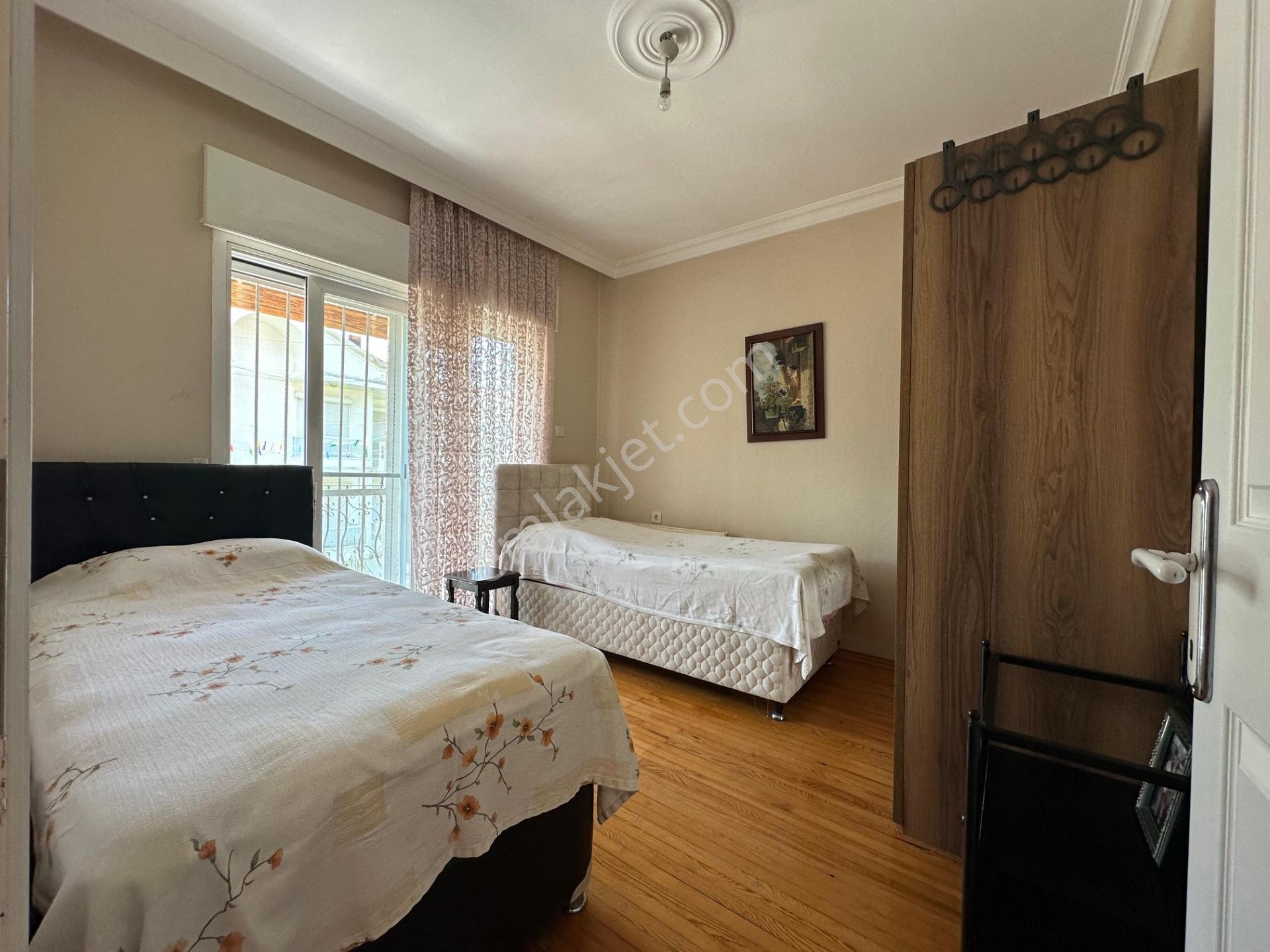 Foçada Satılık 4+1süper Villa - Görsel 16