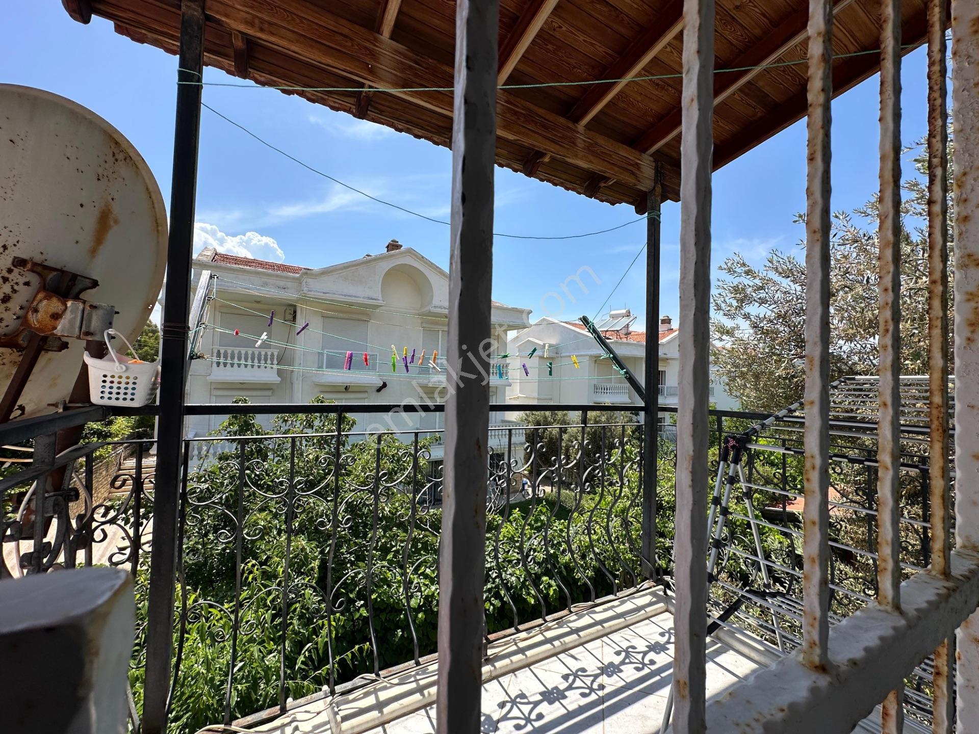 Foçada Satılık 4+1süper Villa - Görsel 17