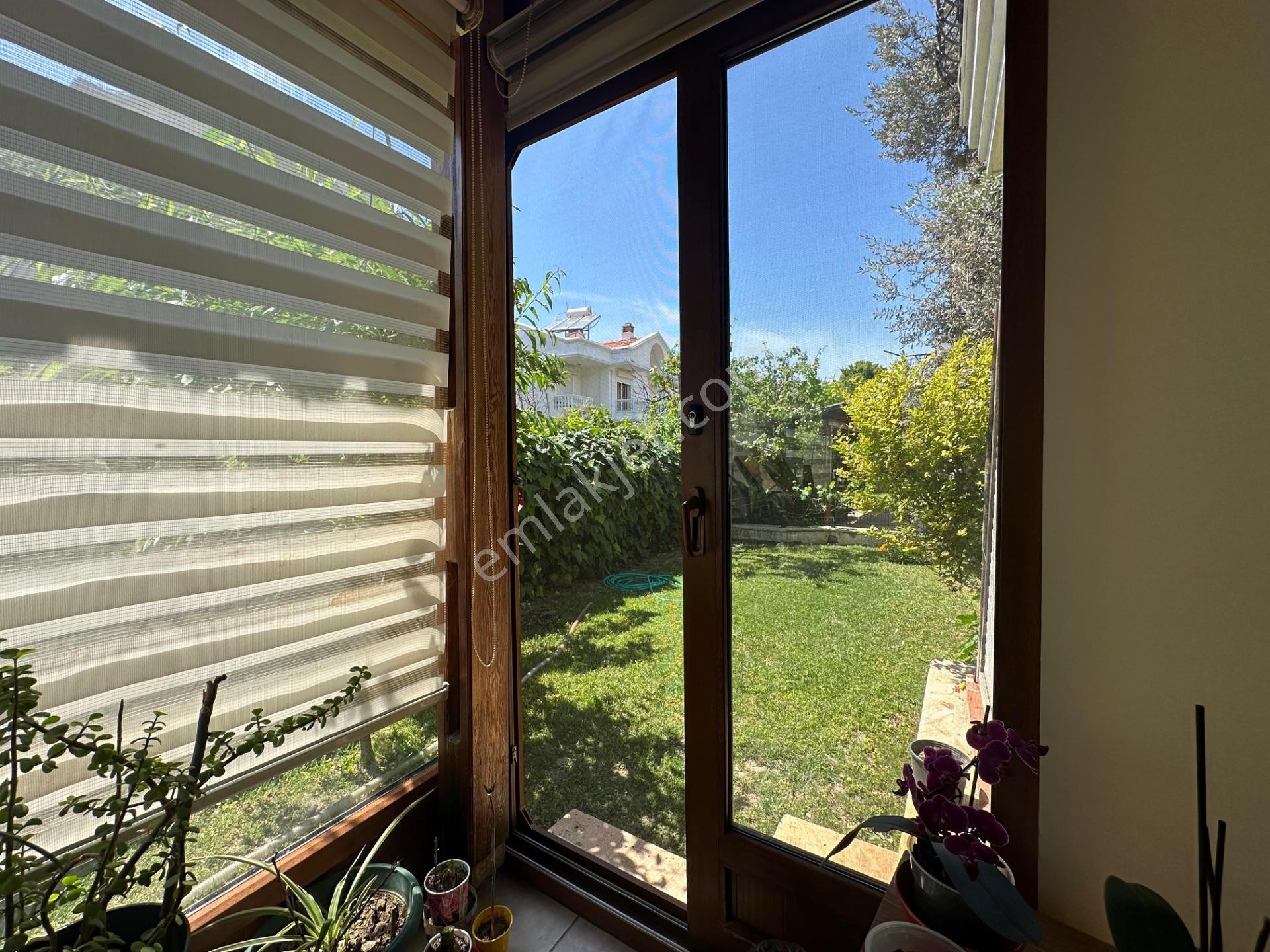 Foçada Satılık 4+1süper Villa - Görsel 10