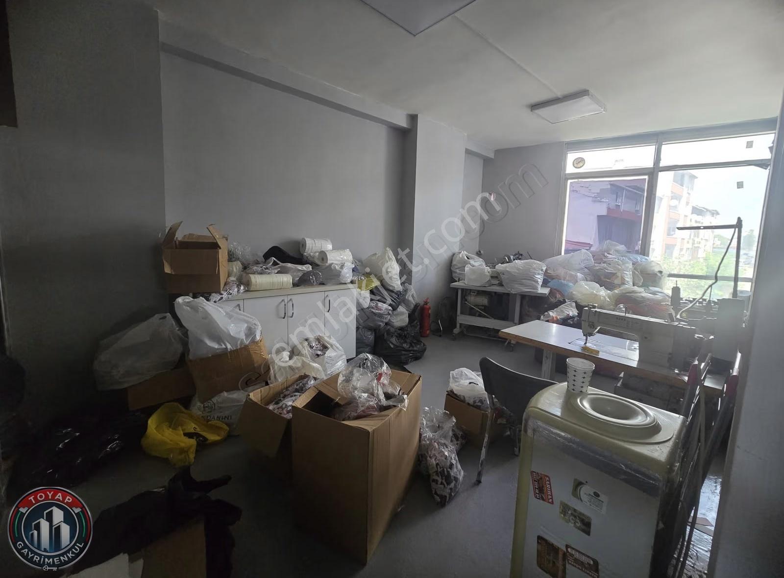 Toyap İnşaattan 50 Yıl Mah İş Hanında 450m2 Kiralık Dükkan - Görsel 15