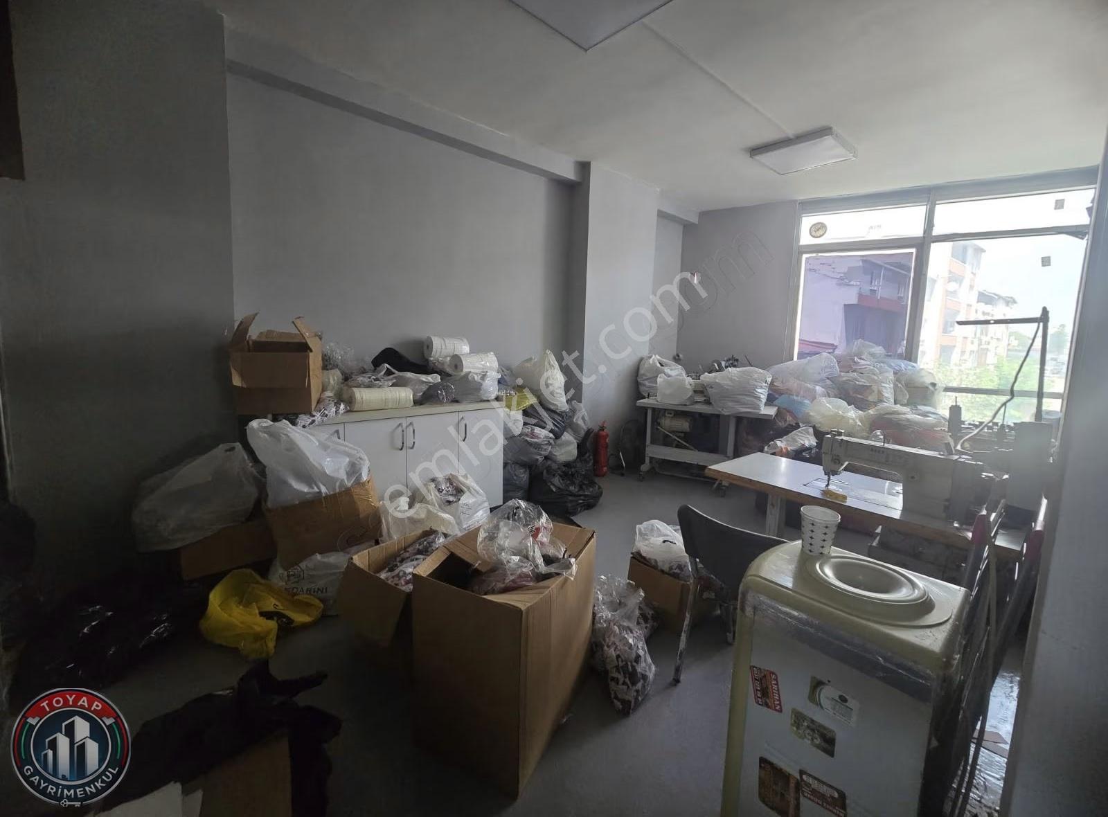 Toyap İnşaattan 50 Yıl Mah İş Hanında 450m2 Kiralık Dükkan - Görsel 3