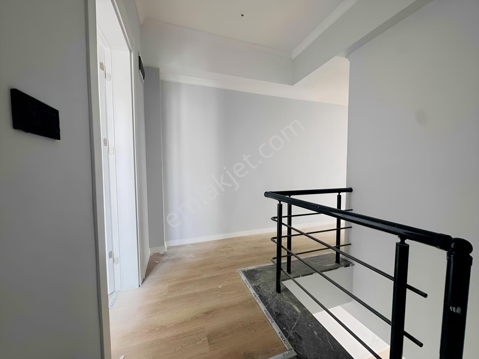 Sıfır, Havuzlu Sitede , Havuz Cepheli, 2+1 Dubleks Daire - Görsel 23