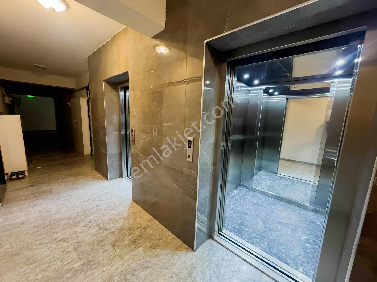Sıfır, Havuzlu Sitede , Havuz Cepheli, 2+1 Dubleks Daire - Görsel 24