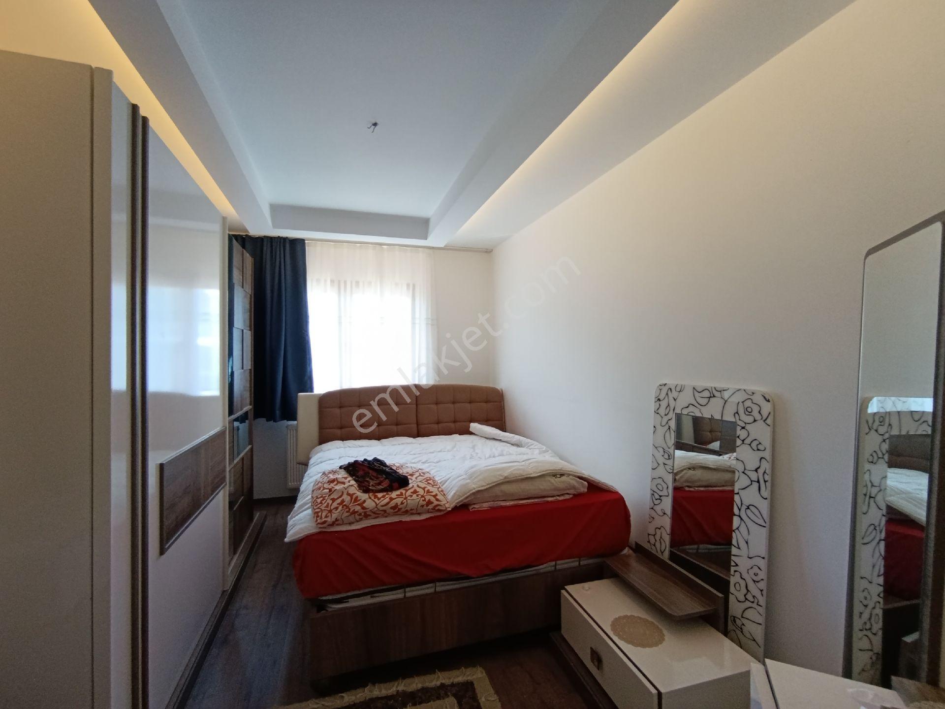Kuşadası Değirmendere'de Yüzme Havuzlu Site İçinde 3+1 Kiralık Daire - Görsel 11