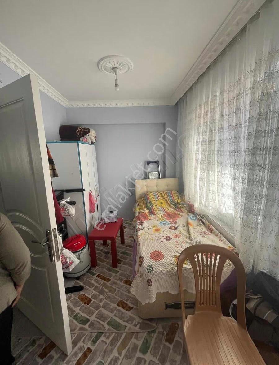 Gemlik Merkezde İstiklal Caddesi Sahil Dibi Eşyalı Fırsat Daire - Görsel 24