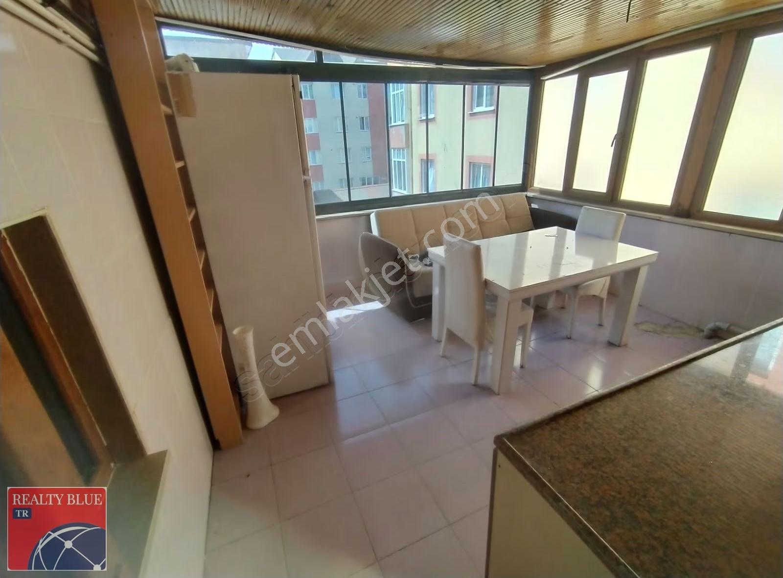 Pendik Fatih Mahallesinde Kiralık 1+1 Eşyalı Daire