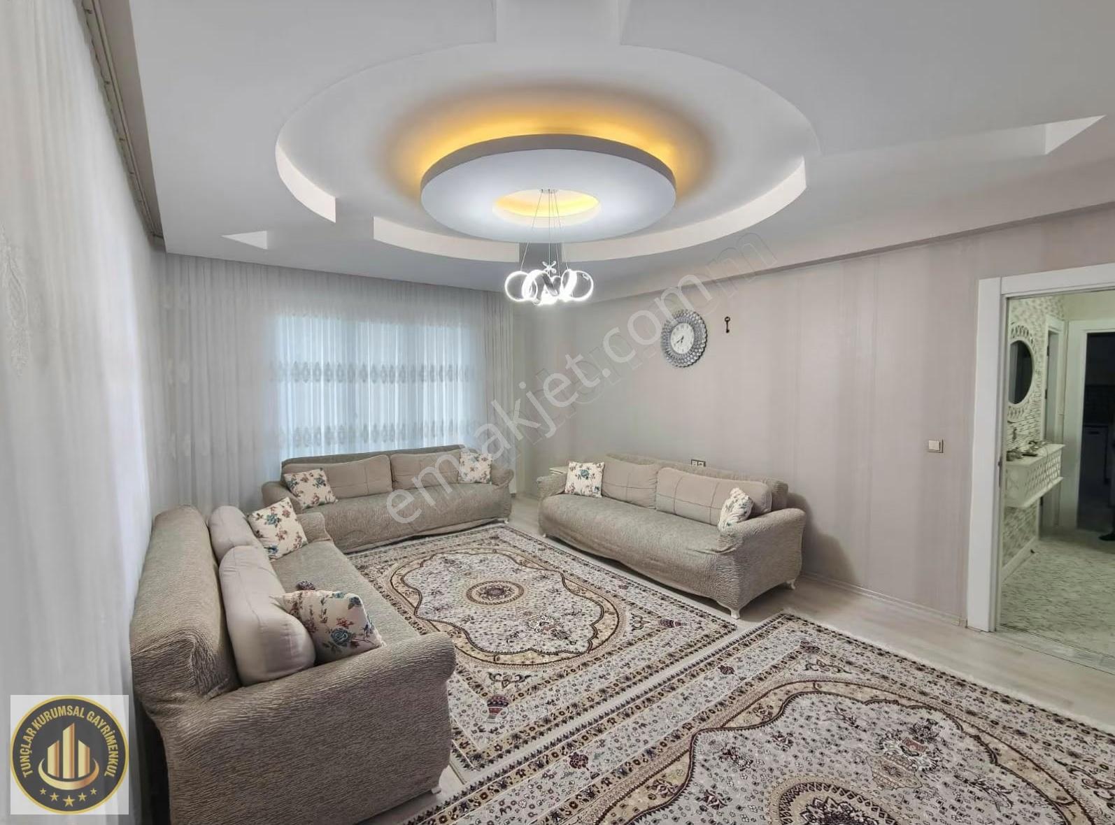 Millet Bahçesi Civarında Bakımlı 3+1 Daire - Görsel 4