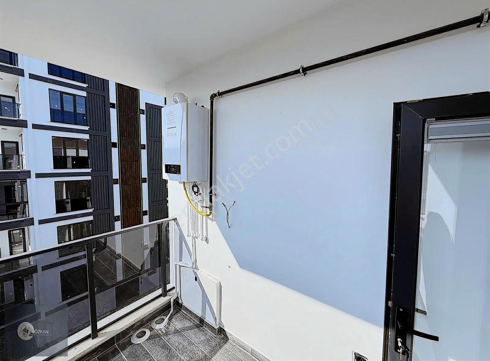 Pamuklu Bulvarına Cephe Deniz Manzaralı Sıfır Eşyalı Kiralık 1+1 - Görsel 25
