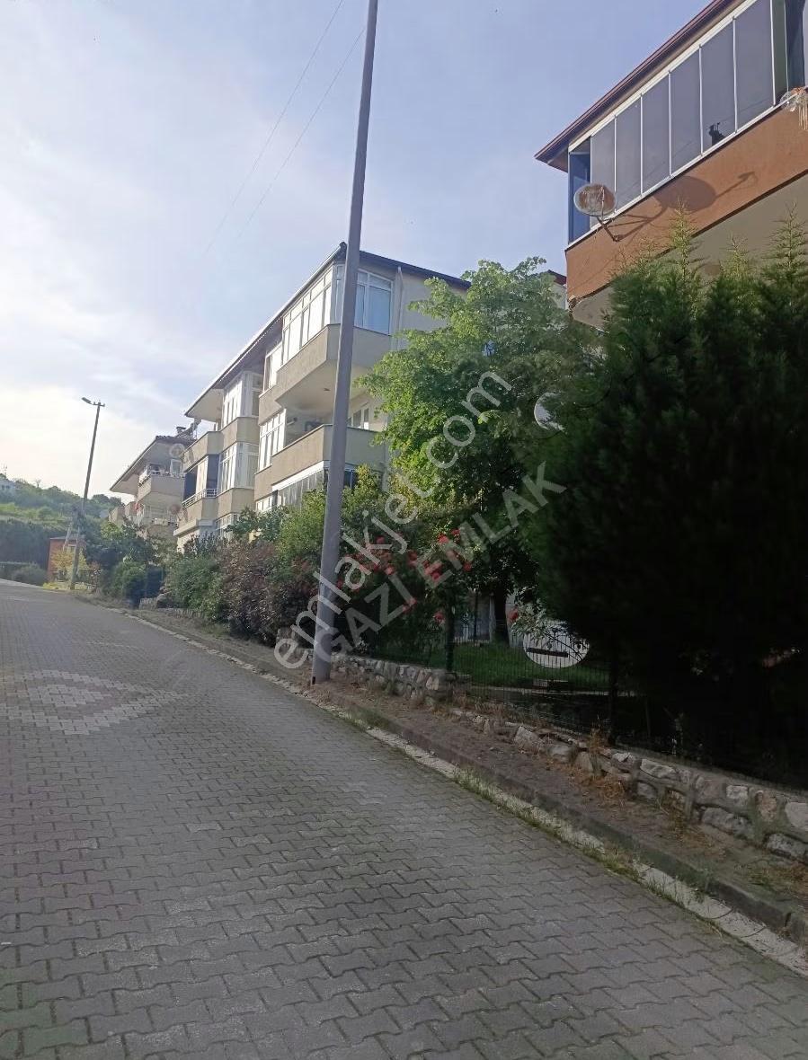 ""gazi Emlak""durukent Sitesi 3+1 Ygiriş 145m 3 Cephe 2006 Yapım - Görsel 6