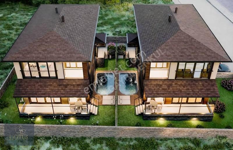 İzmit Merkezde Havuzlu Doğa Manzaralı 200m2 Bahçeli Lüks Villa - Görsel 8