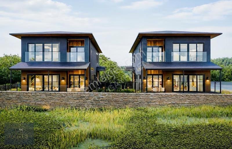 İzmit Merkezde Havuzlu Doğa Manzaralı 200m2 Bahçeli Lüks Villa - Görsel 14