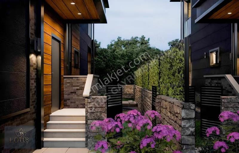 İzmit Merkezde Havuzlu Doğa Manzaralı 200m2 Bahçeli Lüks Villa - Görsel 11