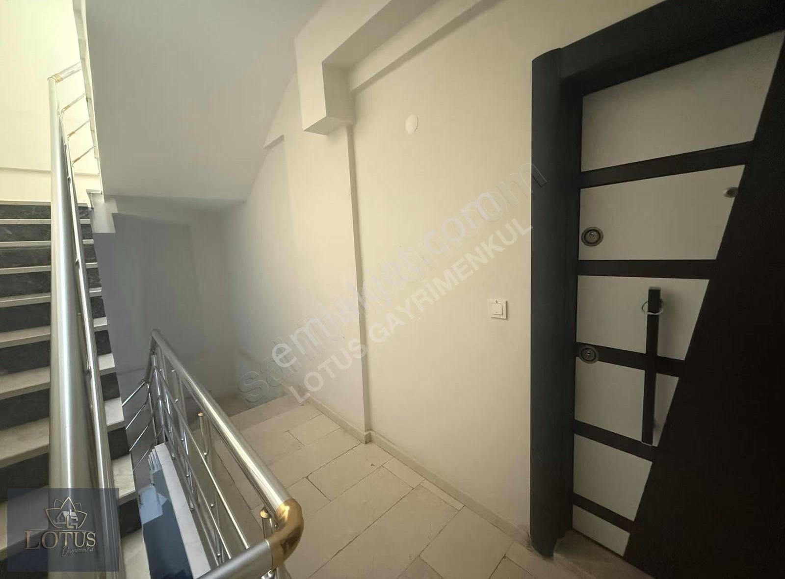 Başiskele Yeşilyurt'ta Deniz Manzaralı 2+1 Kiralık Arakat Daire - Görsel 21