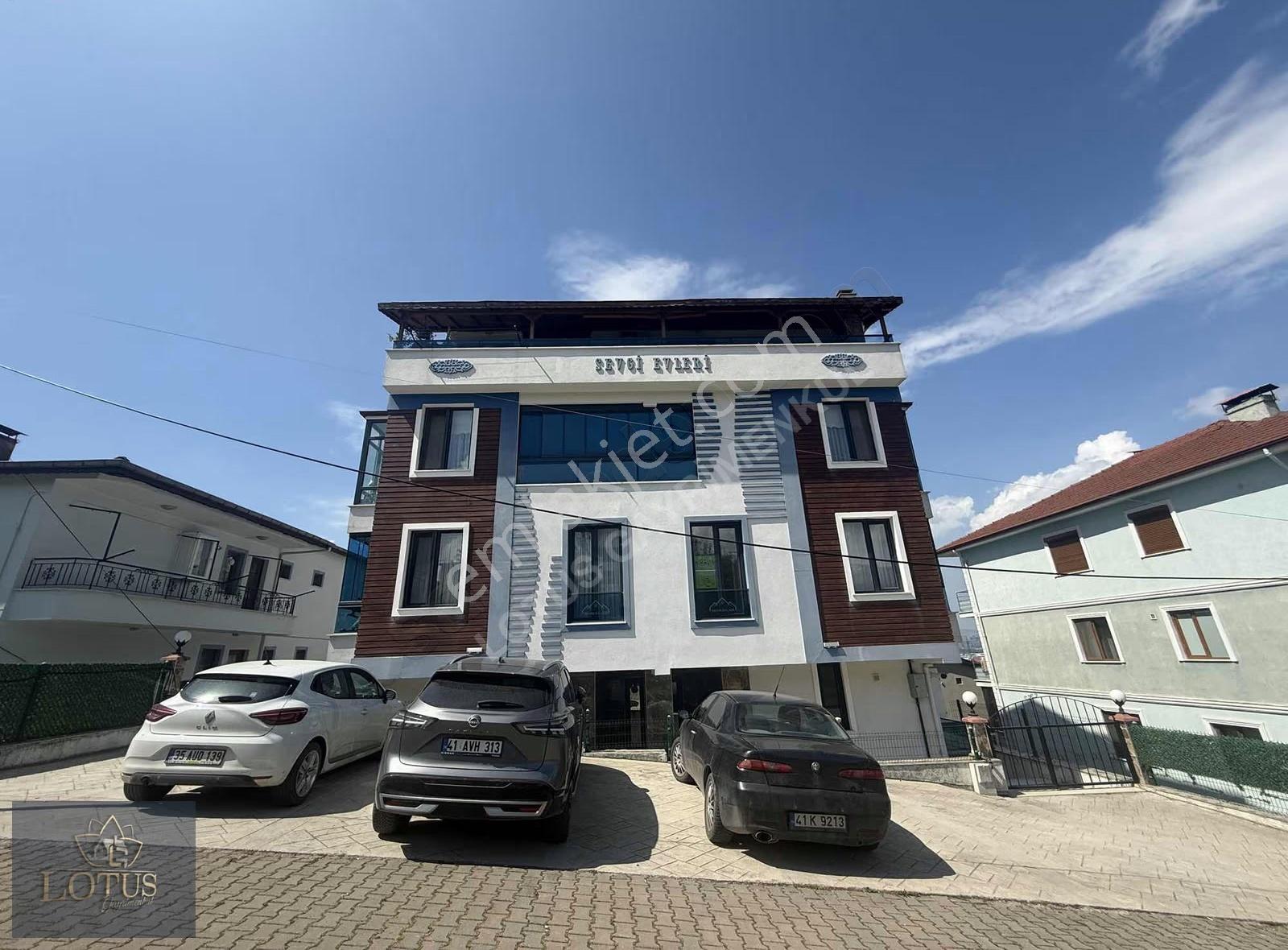 Başiskele Yeşilyurt'ta Deniz Manzaralı 2+1 Kiralık Arakat Daire - Görsel 12