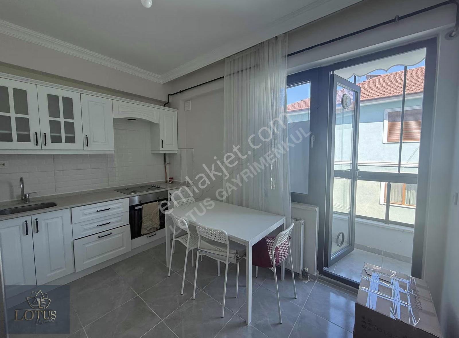 Başiskele Yeşilyurt'ta Deniz Manzaralı 2+1 Kiralık Arakat Daire - Görsel 7