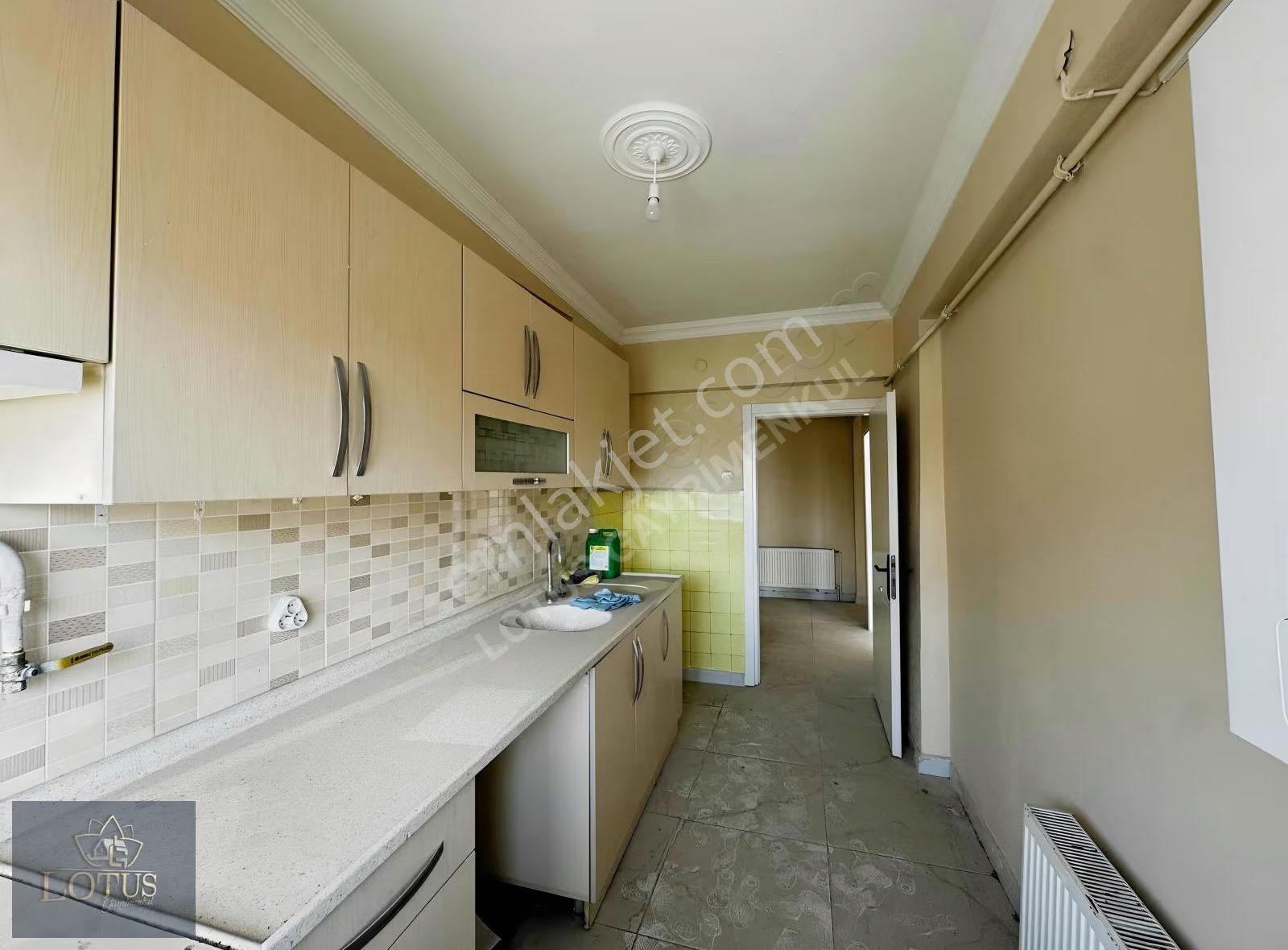 İzmit Leyla Atakan Caddesi 3+1 Arakat Bakımlı Kiralık Daire - Görsel 10