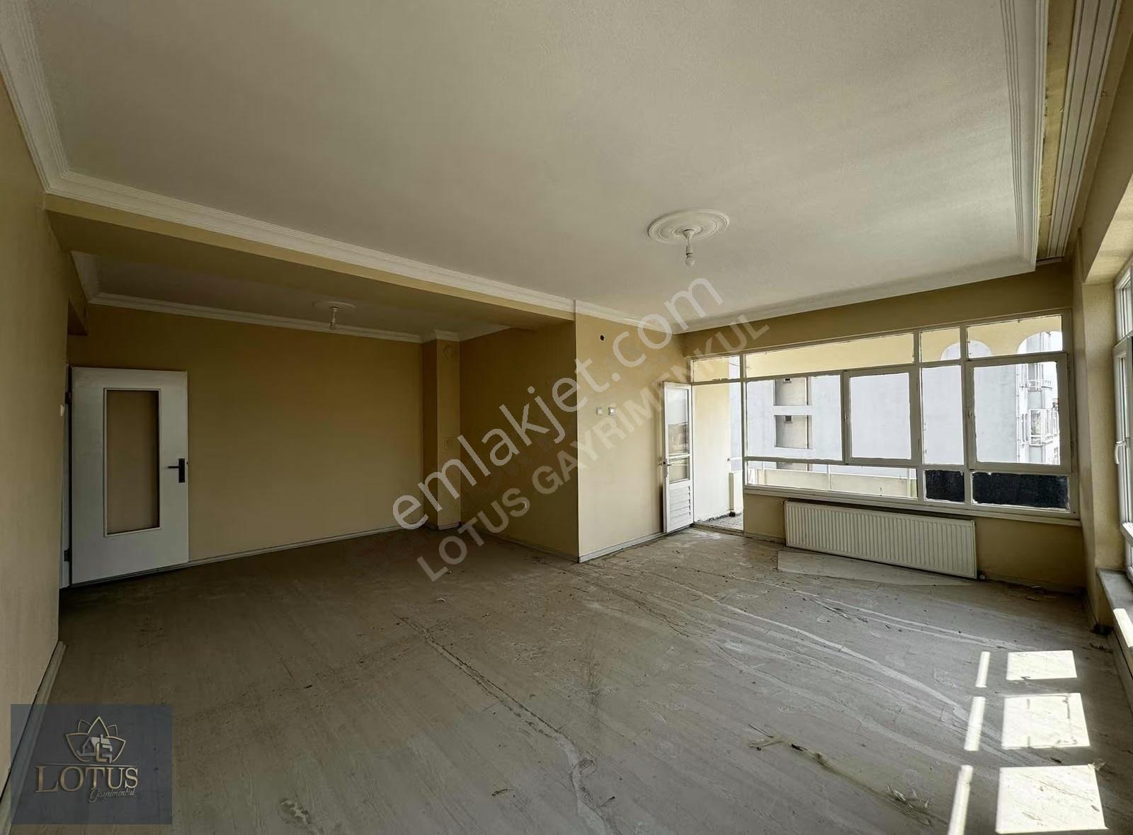 İzmit Leyla Atakan Caddesi 3+1 Arakat Bakımlı Kiralık Daire - Görsel 32