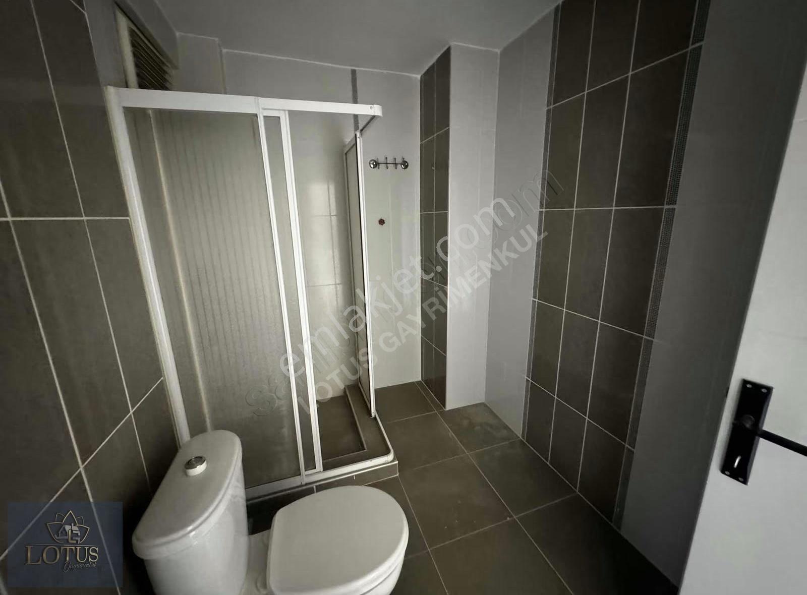 İzmit Leyla Atakan Caddesi 3+1 Arakat Bakımlı Kiralık Daire - Görsel 24