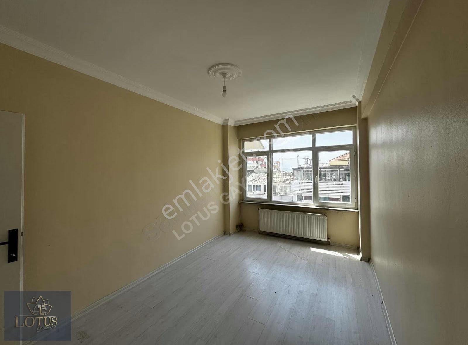 İzmit Leyla Atakan Caddesi 3+1 Arakat Bakımlı Kiralık Daire - Görsel 17