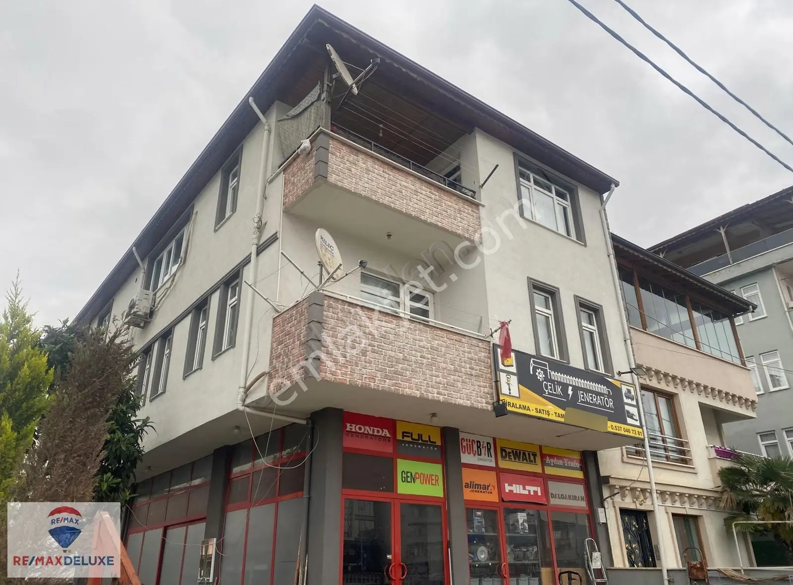 Dumlupınar Merkez'de Kiralık 3+1 Masrafsız Daire