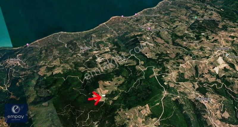 Empay' Dan İznik Mustafali' De Göl Manzaralı Satılık Tarla - Görsel 2
