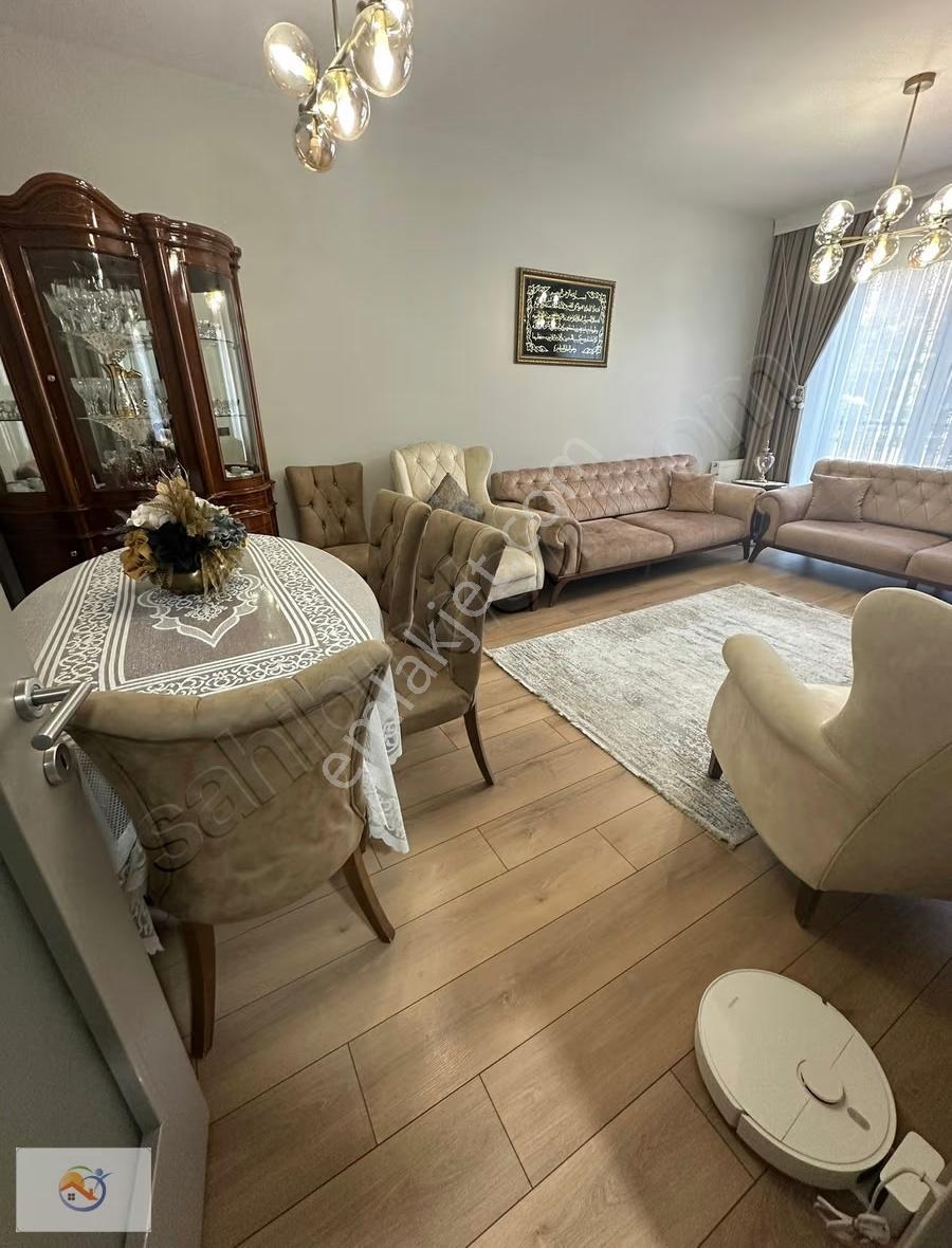 Zeytinburnu Meydan Evlerinde 2+1 Bahçe Katı Satılık Daireler - Görsel 5