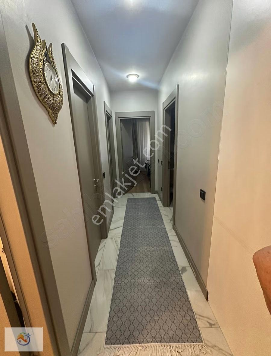 Zeytinburnu Meydan Evlerinde 2+1 Bahçe Katı Satılık Daireler - Görsel 14