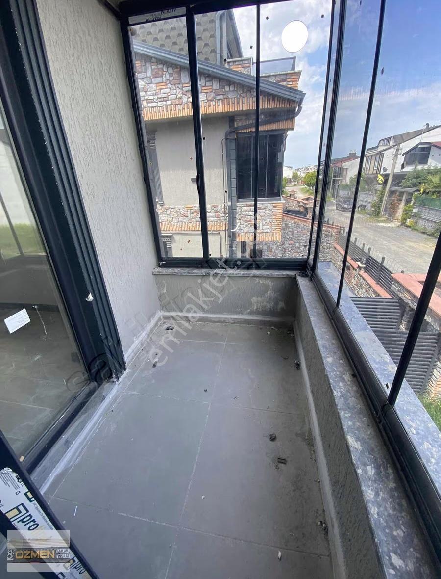 Kocaali Alandere'de Sıfır, Havuzlu, 4+1 Tripleks Villa Kiralık! - Görsel 2