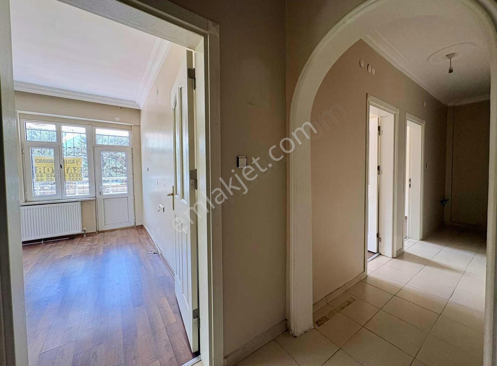 Özlemyardımcı'dan Stadyum Karşısı İfa Sitesinde Kiralık3+1 Daire - Görsel 9