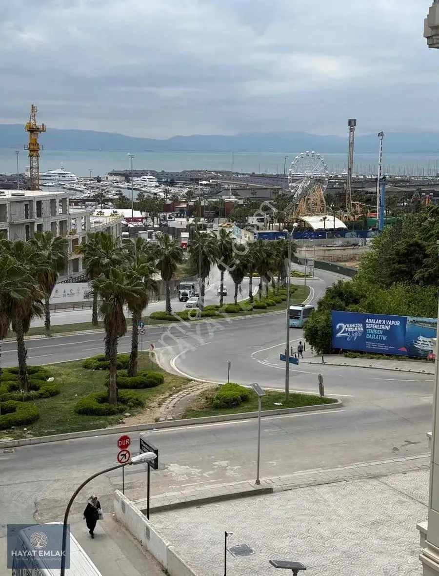 Tuzla Marina Karşısı 2+1 Satılık Daire