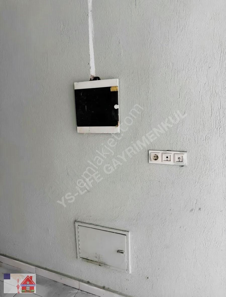 İlbade Mah 126 M2 Düz Ayak Kiralık Dükkan