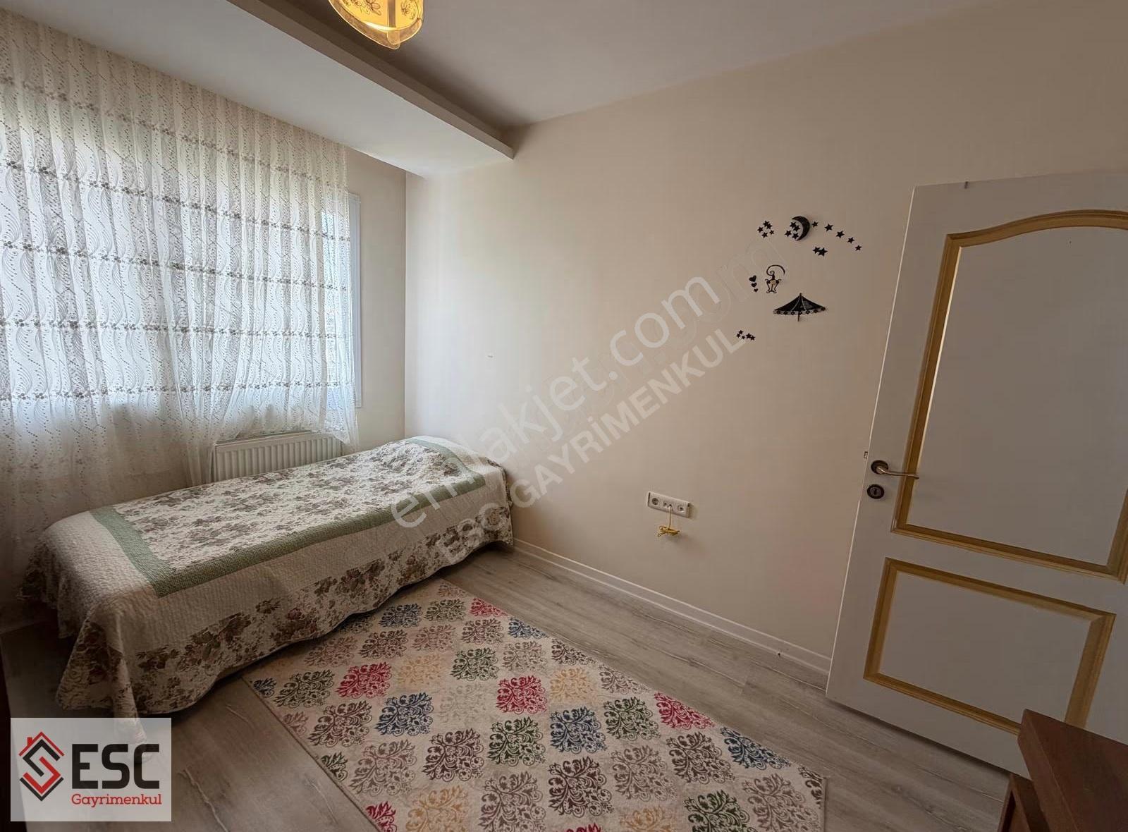 Esc'den Akdeniz Mah'de Site İçi Geniş Oturumlu 4+1 Daire Esc2533 - Görsel 11