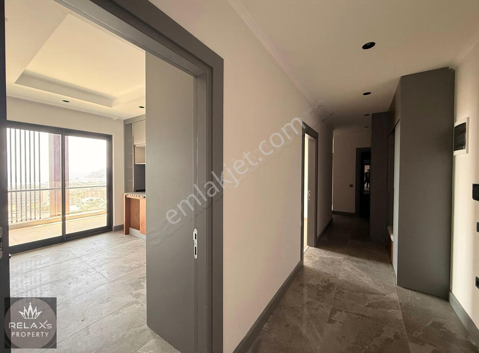 Hasbahçe 3+1 Ayrı Mutfak Deniz & Kale Manzaralı Lüx Site Dairemi - Görsel 13
