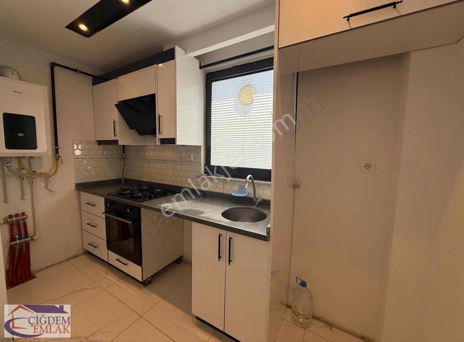 İstasyon Mahallesi Ana Cadde Üzerinde Eşyalı Kiralık Daire - Görsel 18