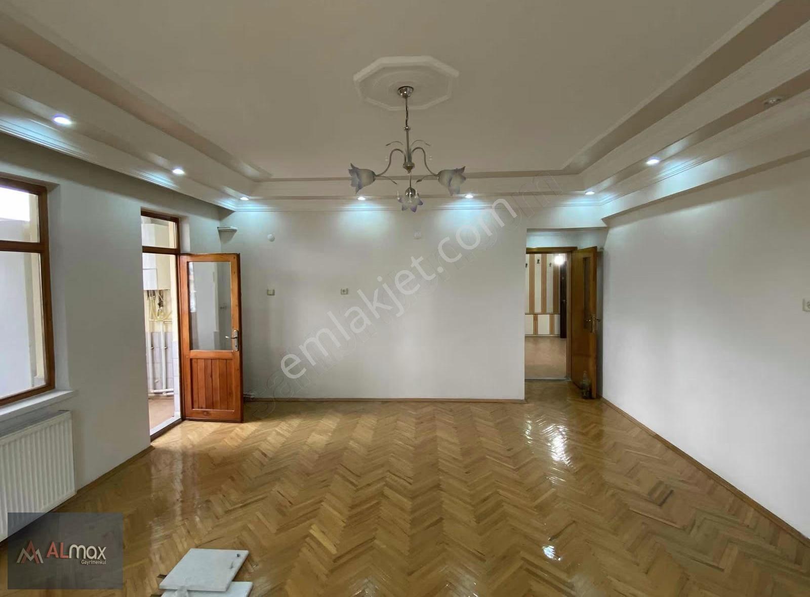 Uğurevler Mahallesinde 3+1 Kiralık Daire - Görsel 3