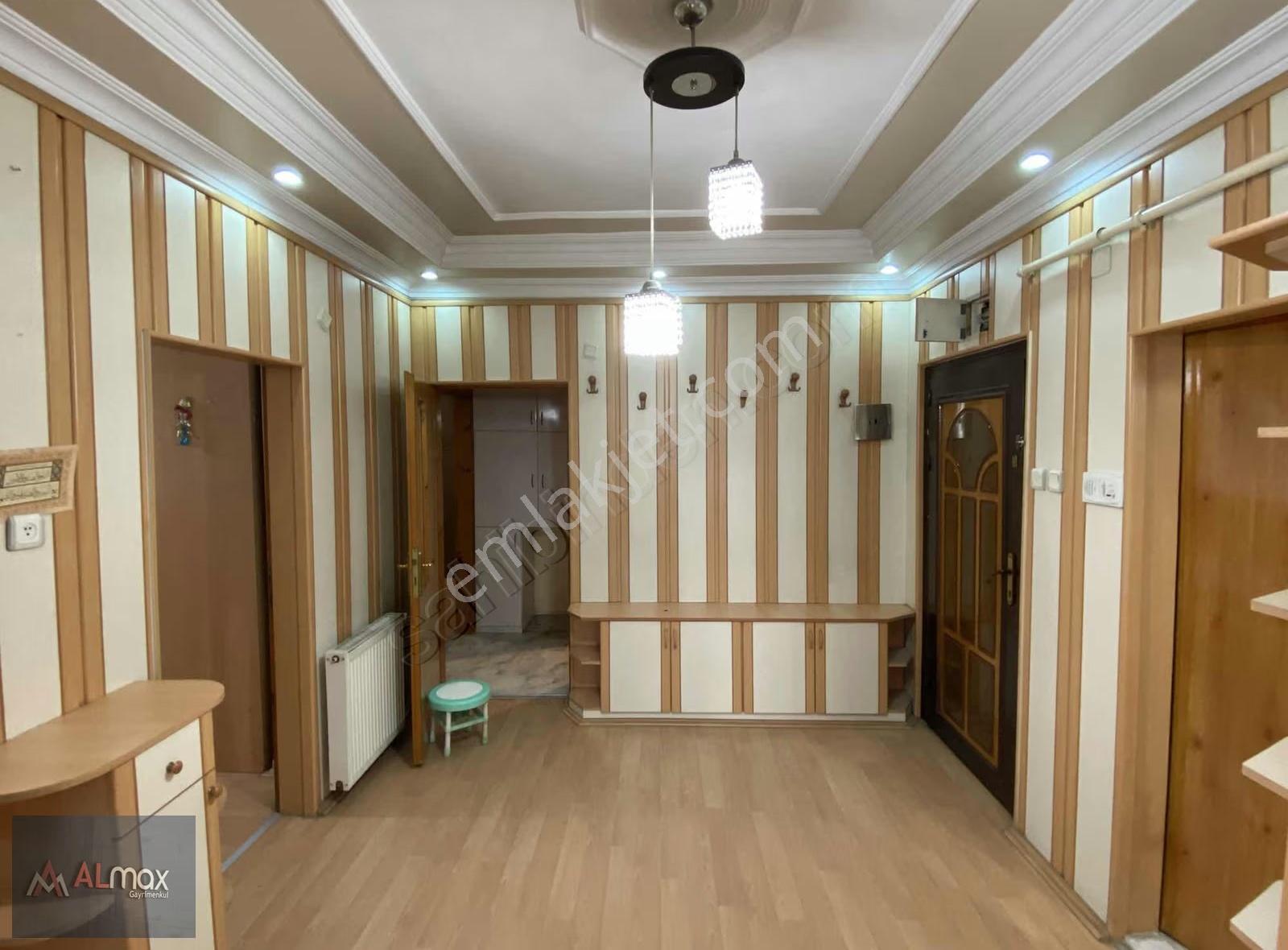 Uğurevler Mahallesinde 3+1 Kiralık Daire - Görsel 8
