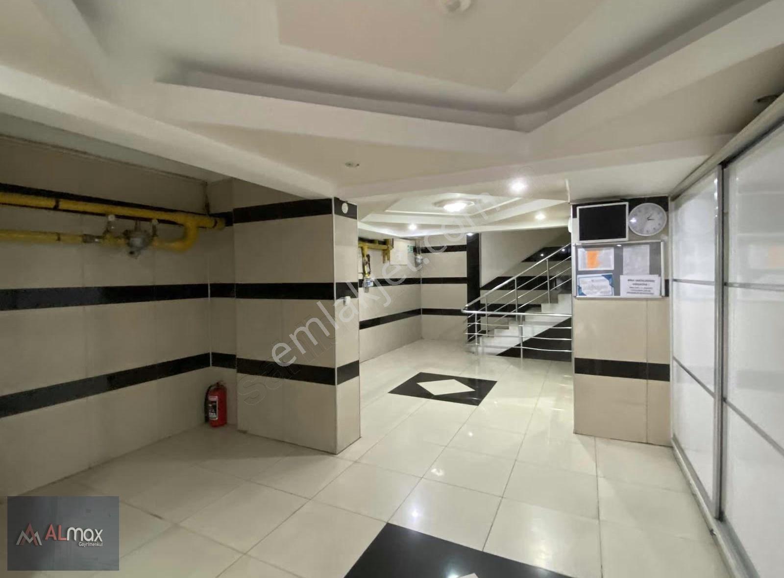 Uğurevler Mahallesinde 3+1 Kiralık Daire - Görsel 22