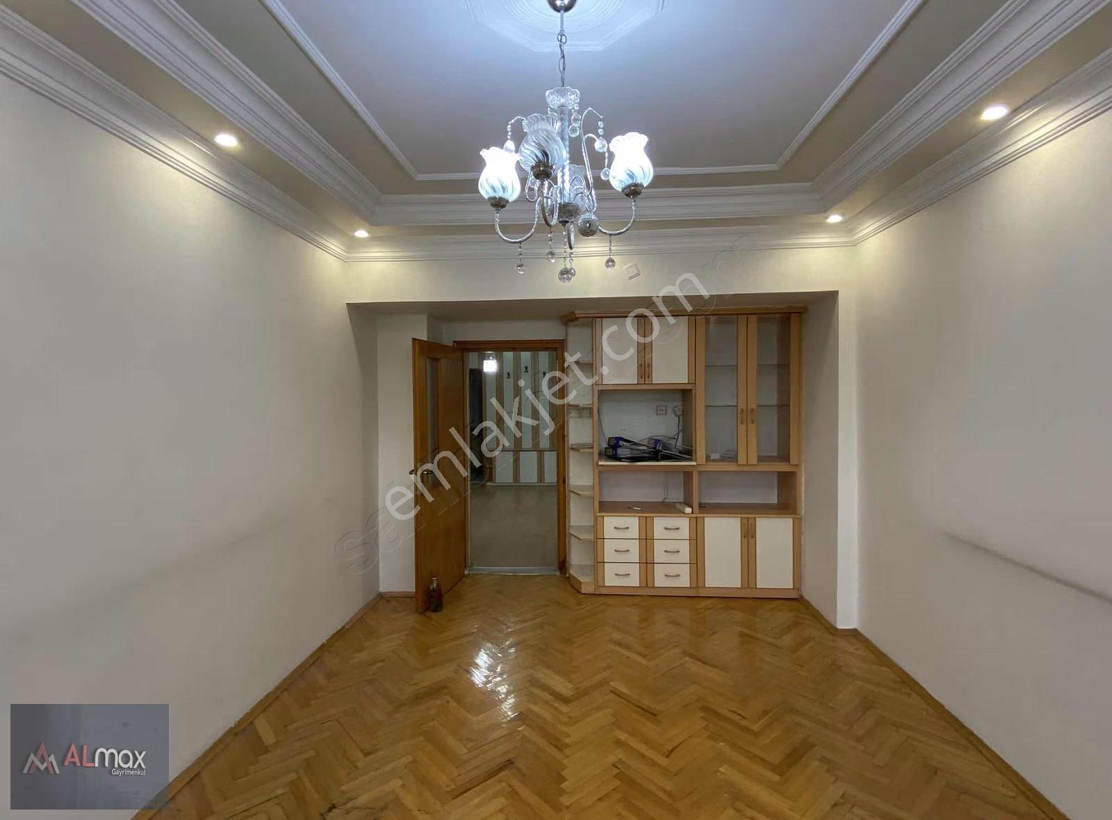Uğurevler Mahallesinde 3+1 Kiralık Daire - Görsel 24
