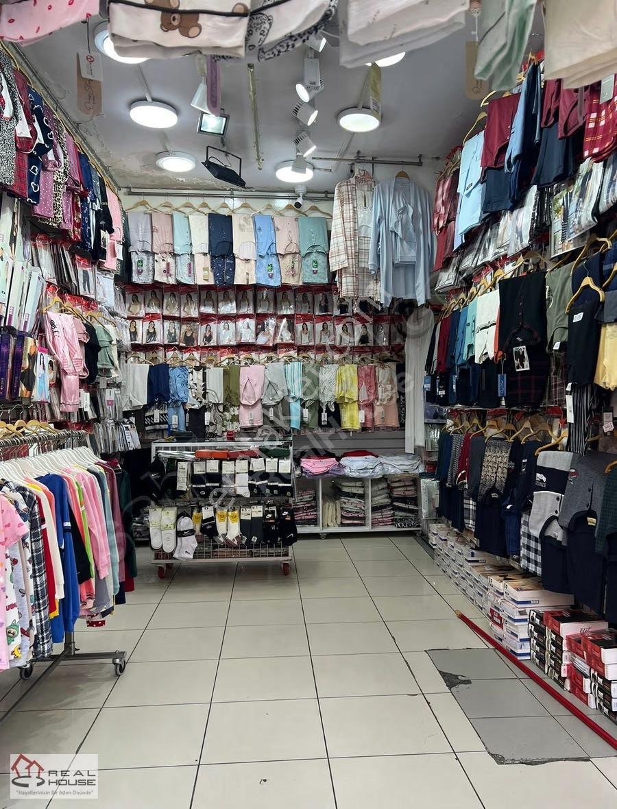 Mahmutpaşa'da Satılık 3 Katlı, 60m² Mağaza Dükkan - Görsel 4