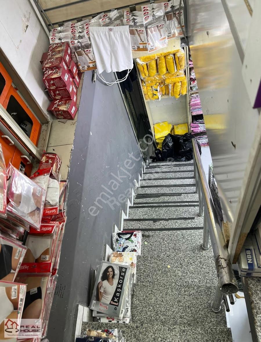 Mahmutpaşa'da Satılık 3 Katlı, 60m² Mağaza Dükkan - Görsel 2