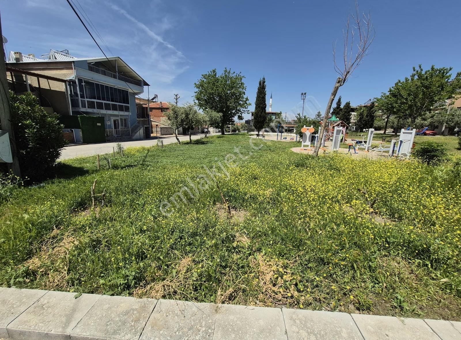 Pamukkale Karşıyaka Mahallesinde Park Cepheli Satılık Arsa - Görsel 3