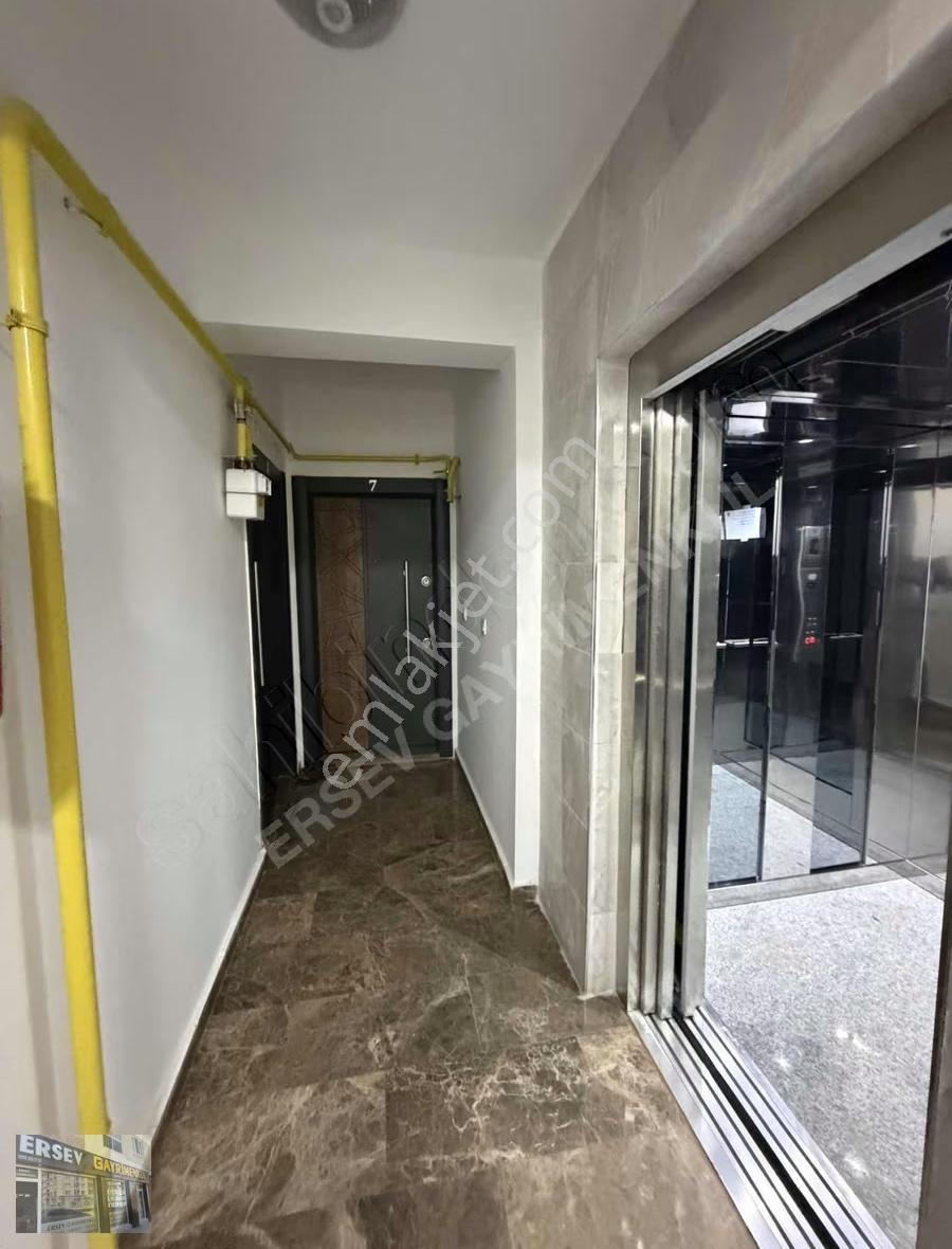 Tepebaşı'nda Satılık 2+1 Daire, Kapalı Otoparklı, Yerde Isıtmalı - Görsel 2