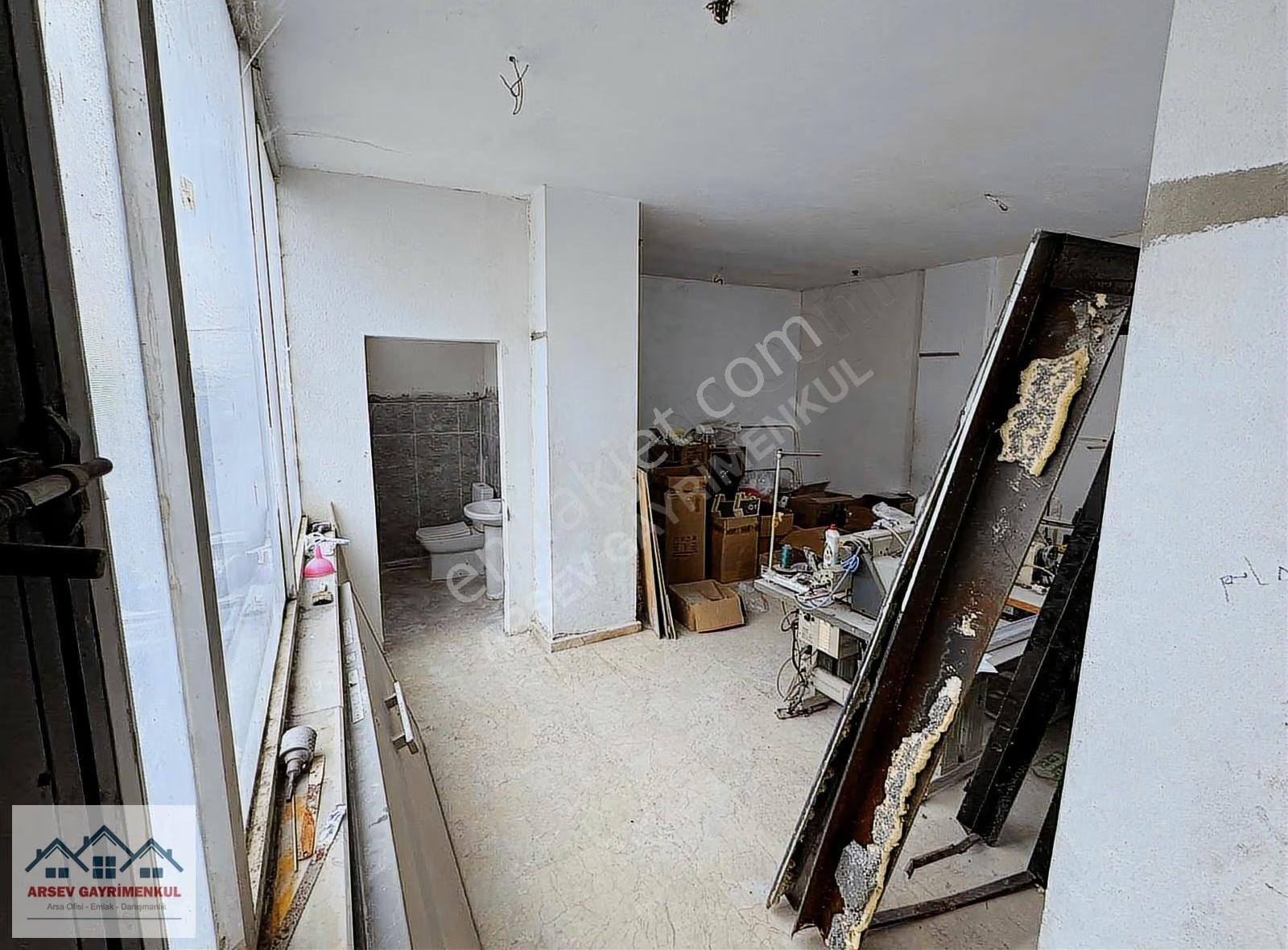 Güvercintepe Cumhuriyet Cadde Üstü 100m2 Köşe Başı Dükkan - Görsel 10