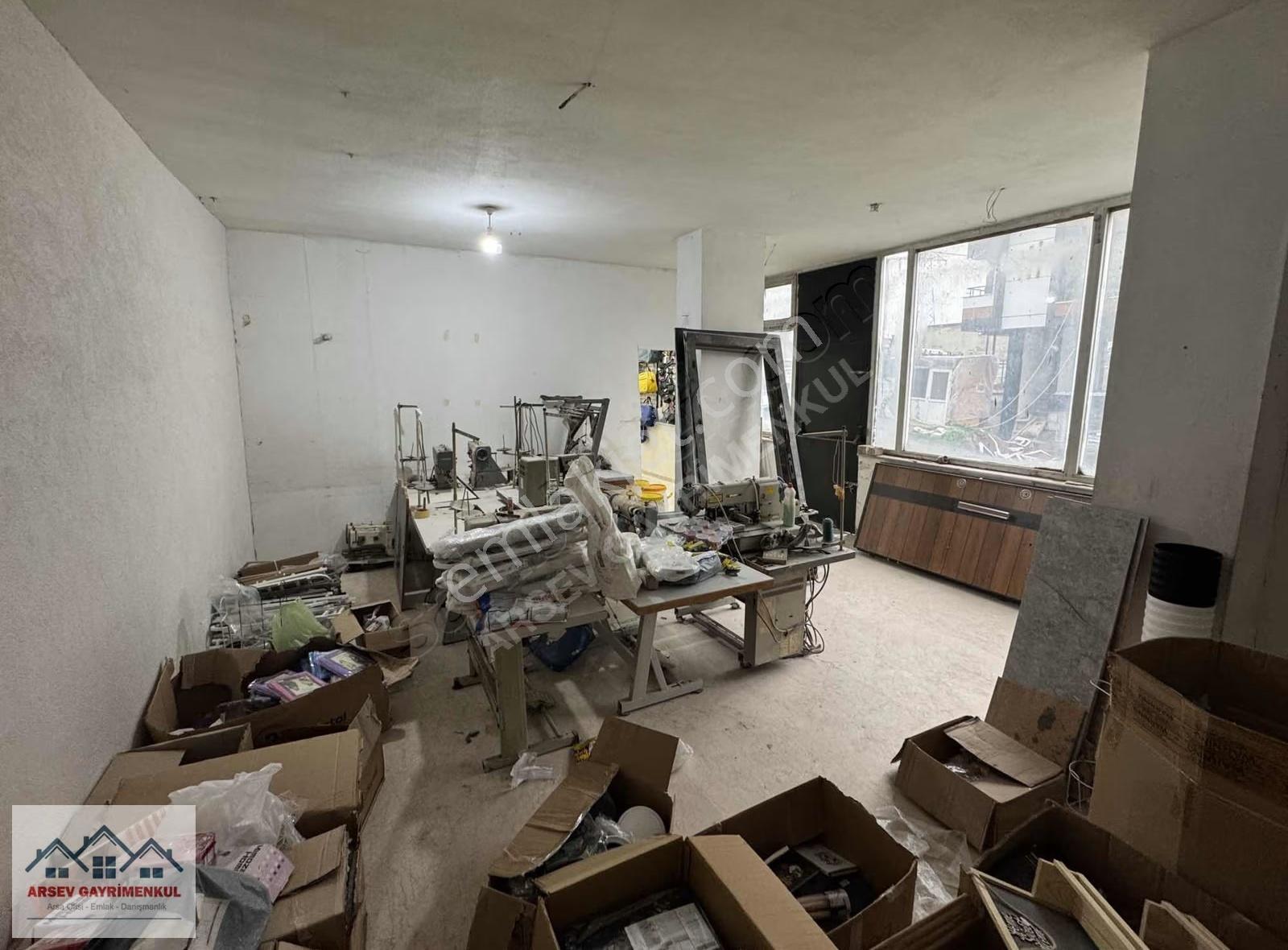 Güvercintepe Cumhuriyet Cadde Üstü 100m2 Köşe Başı Dükkan - Görsel 18